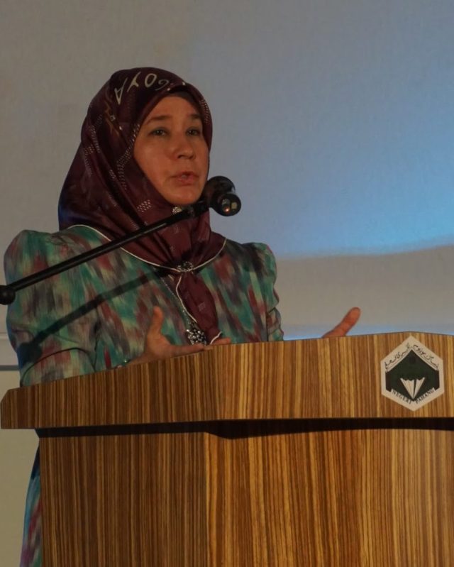 Her Royal Highness addressing the guests (Photo: Batik and Bubbles http://batikandbubbles.com/)